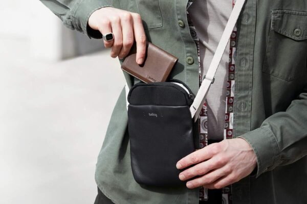 Bellroy Slim Sleeve - Premium Edition (Slim leather billfold) - Image 7