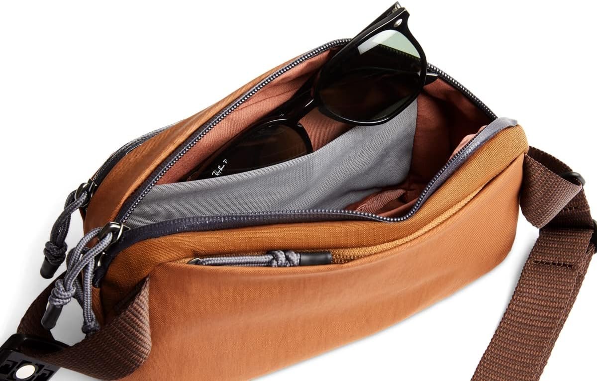 Bellroy Venture Ready Sling 2.5L, Unisex Crossbody Bag, Water-resistant Materials, Perfect for Travel - Image 3