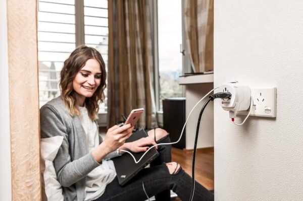 SKROSS Pro Light World Travel Adapter with USB | 3-Pole Travel Adaptor with Slide System | Designed for 200+ Countries | Compact and Reliable | White - Image 8