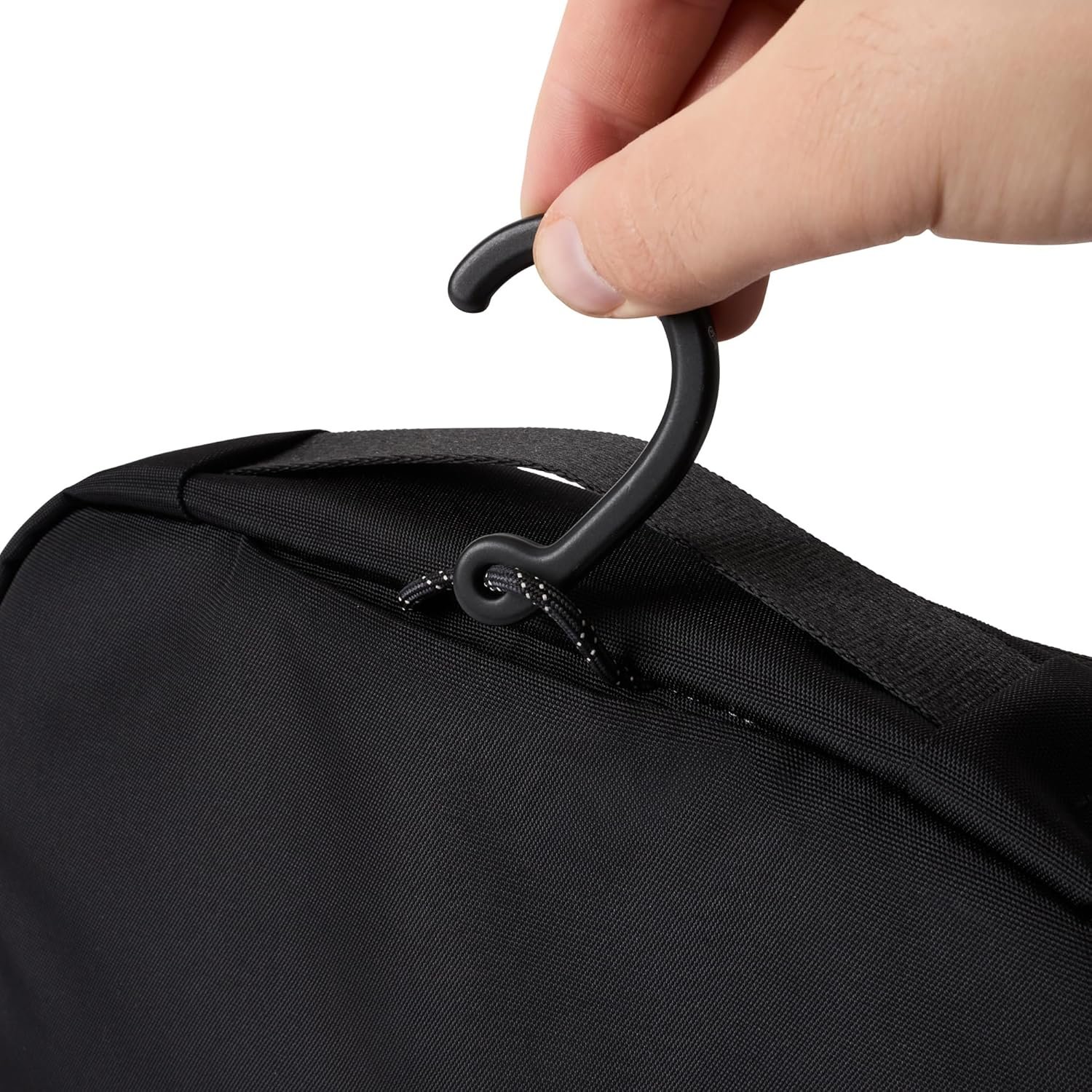 Bellroy Hanging Toiletry Kit (hanging 3 liter toiletry bag for men and women, and designed for travel) - Black - Image 3